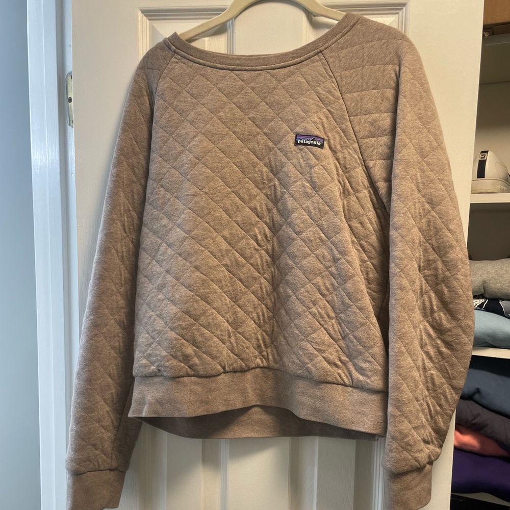 EUC PATAGONIA QUILTED PULLOVER